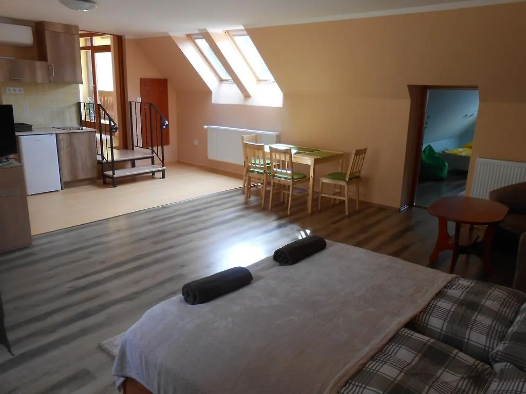 Diofa Vendeghaz Apartment Eger 0*,