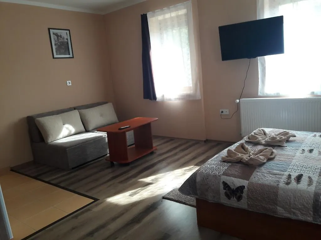 Diofa Vendeghaz Apartment Eger